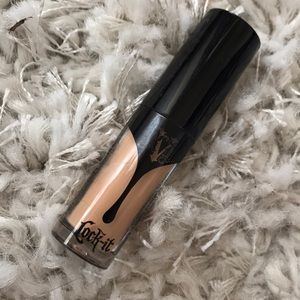 Kay von d lock it concealer